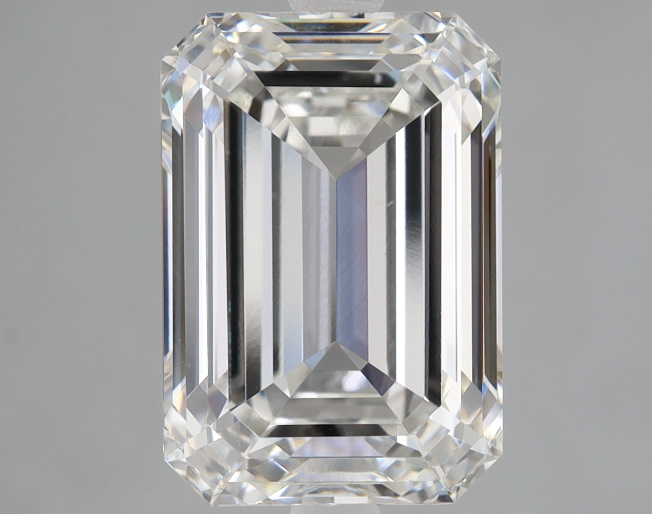Emerald Cut Diamond 4.53 Carat F Color VS1 Clarity IGI 631464548